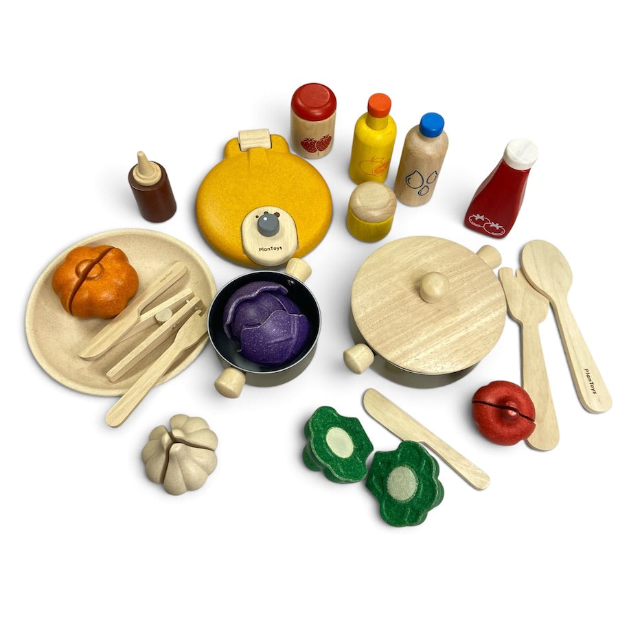 PlanToys Kitchen and Play Food Bundle