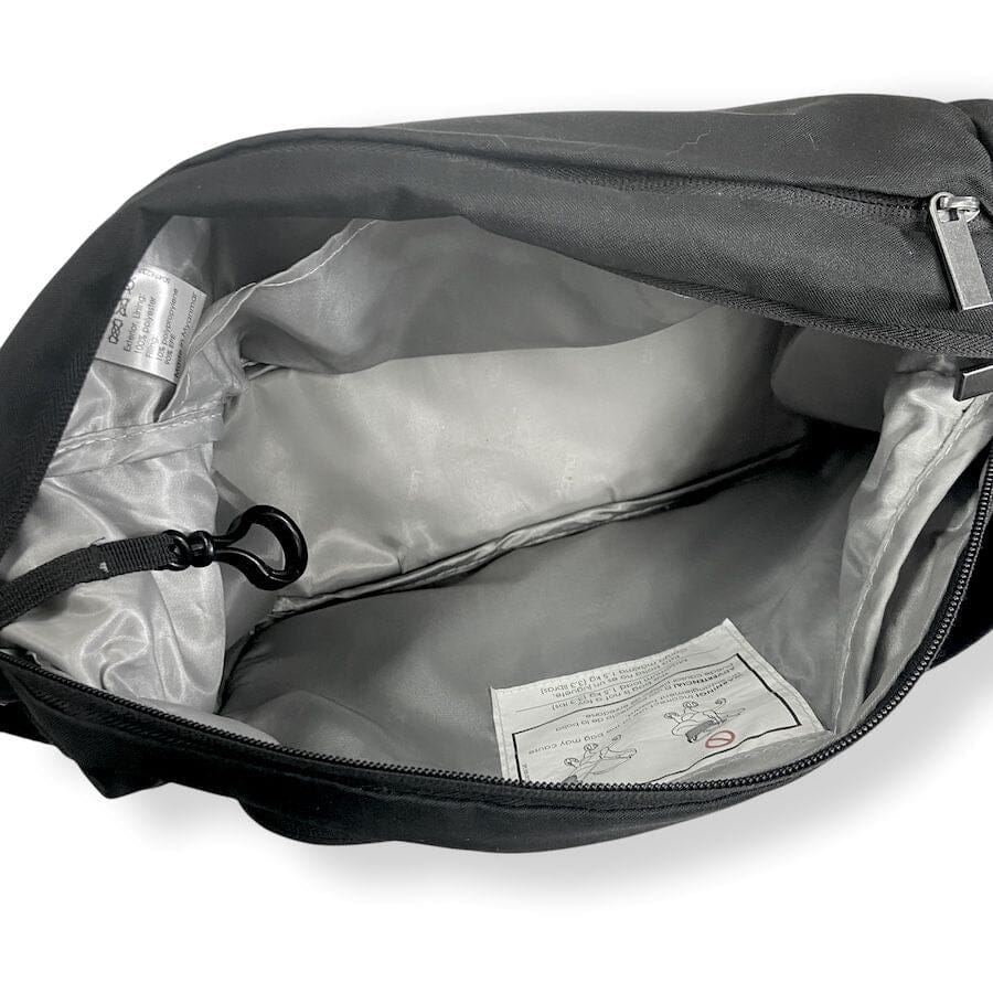 Doona Essentials Bag - Nitro Black Baby & Toddler