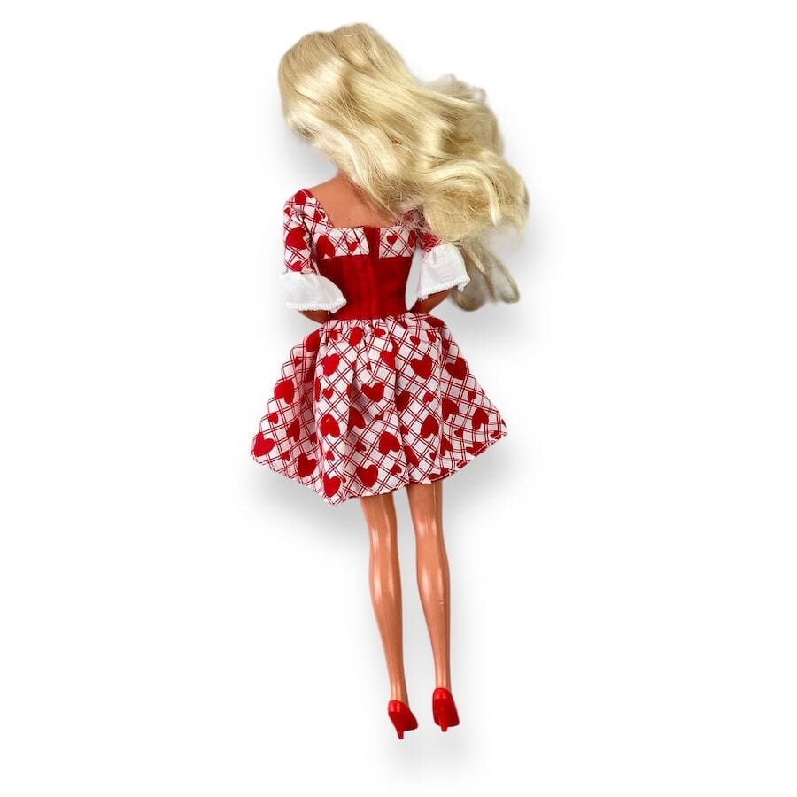 1995 Special Edition Valentine Sweetheart Barbie Doll Toys