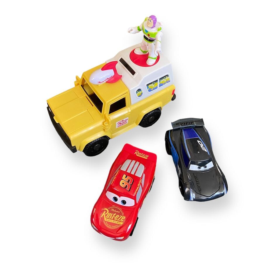 Disney Pixar Pizza Planet Truck Bundle Toys