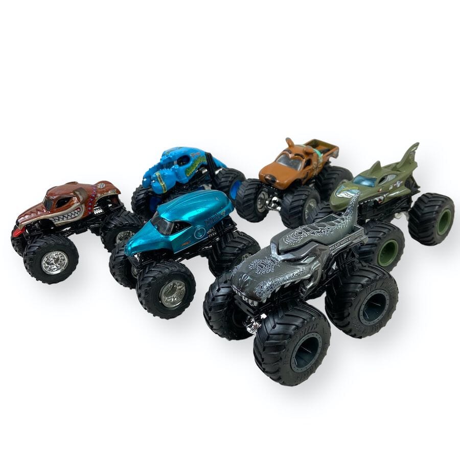 Hotwheels Monster Jam Truck Bundle Toys