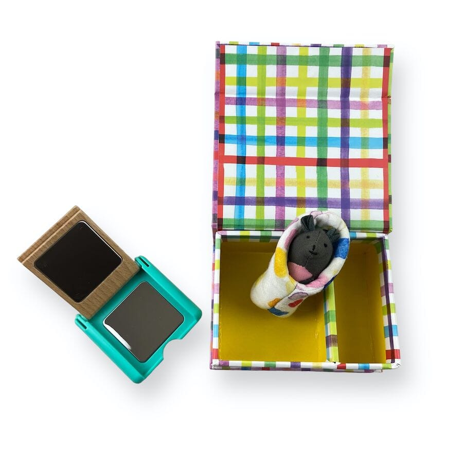 Lovevery Mirror & Mouse Toys