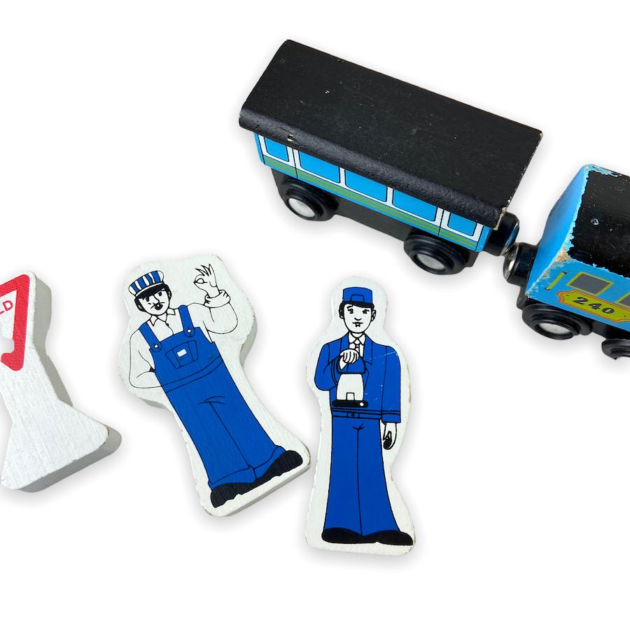 Melissa & Doug Wooden Track and Train Set