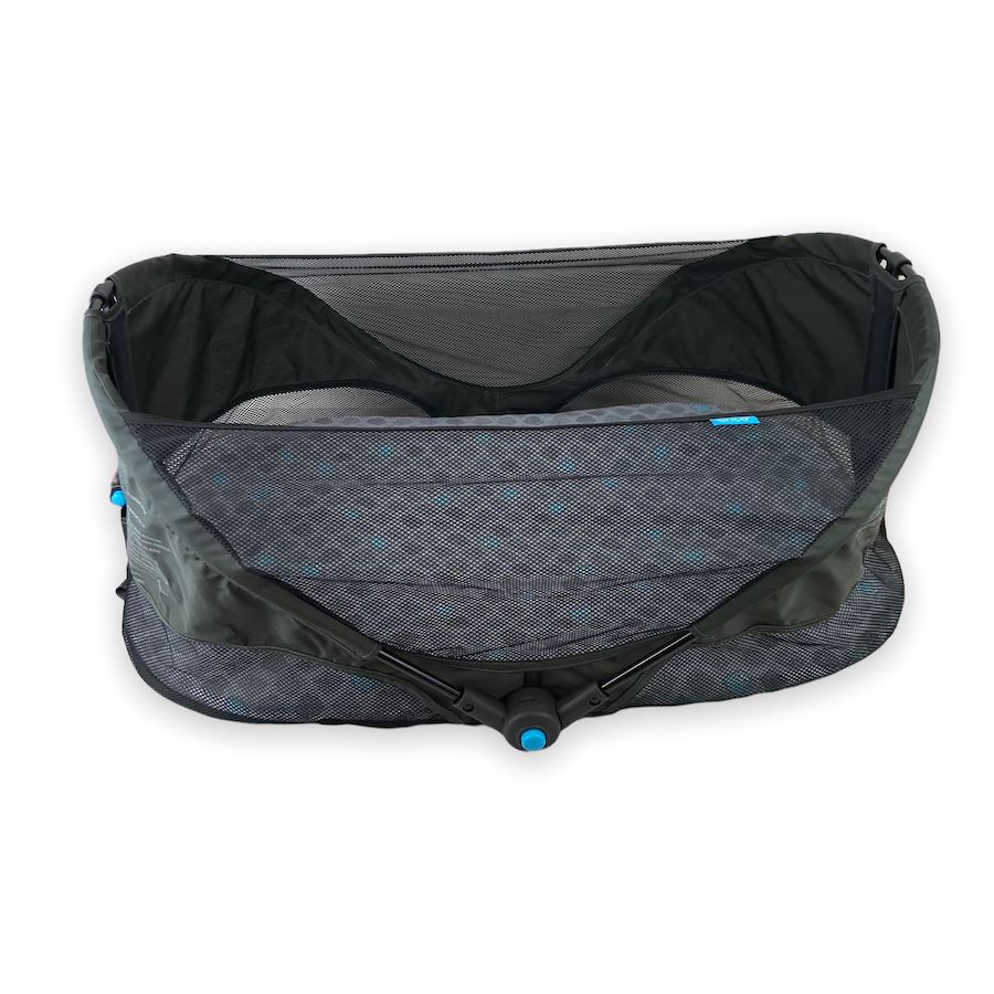 Munchkin Brica Folding Travel Pod