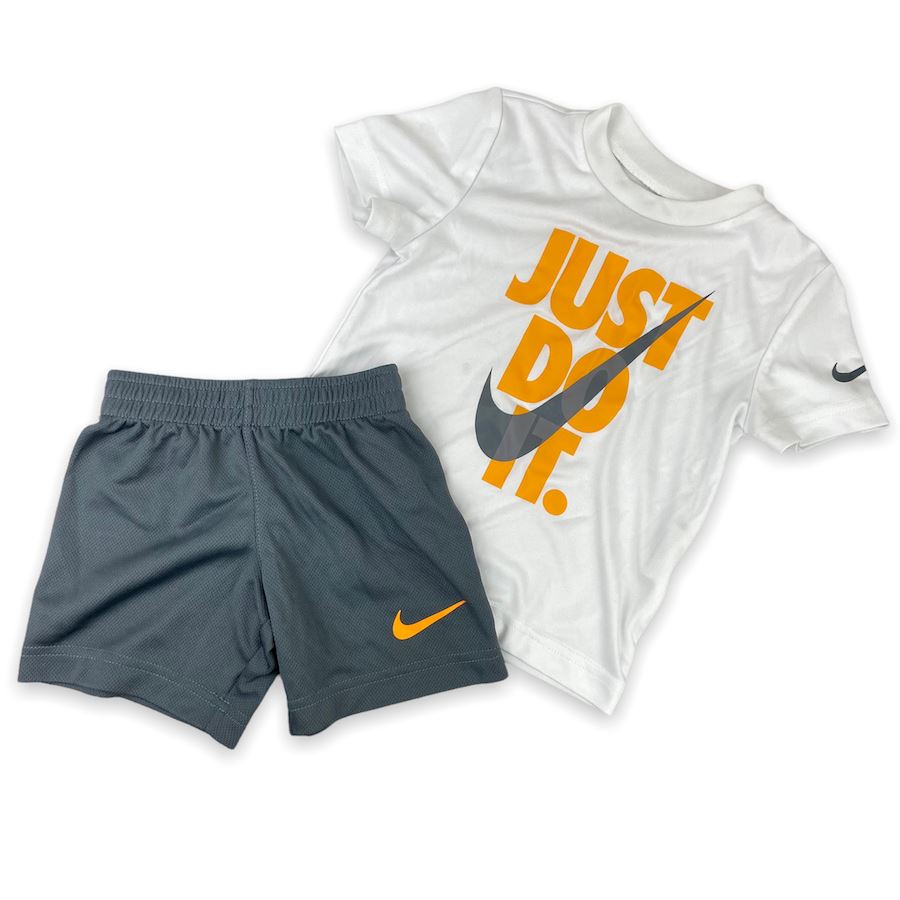 Nike Short and Dri-Fit Tee 3T