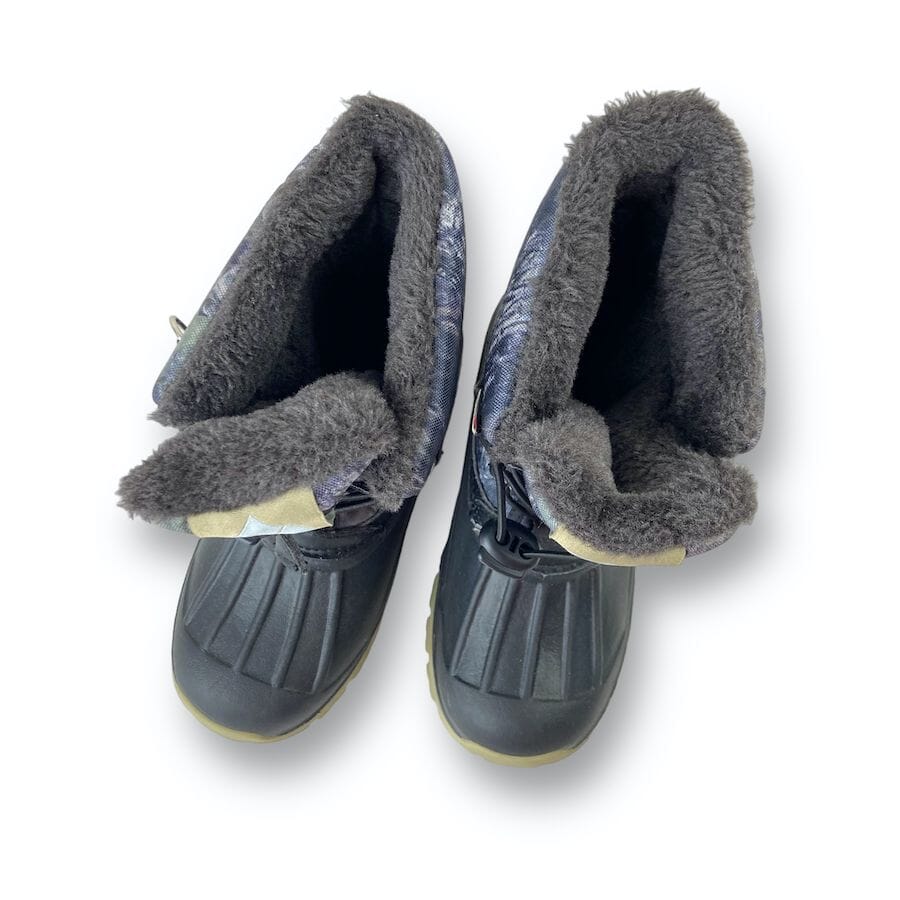 Nova Mountain Kids Snow Boots Size 1 Clothing