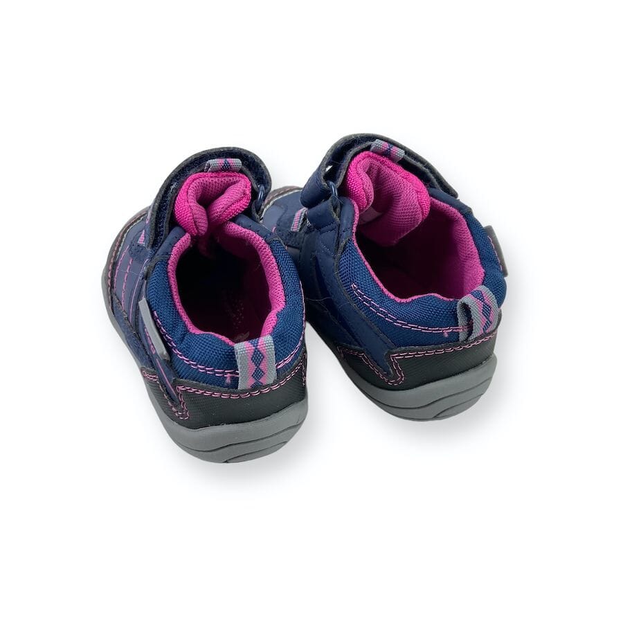 Pediped Grip N Go Sneakers Size 5.5 Shoes
