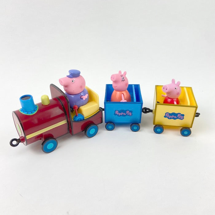 Peppa Pig on Grandpas Train Set