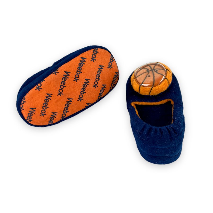 Weebok Light-up Slippers Size 6 Shoes