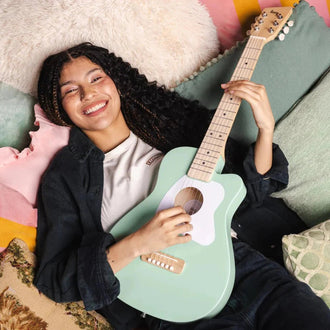 Loog Pro 6 Guitar Accessories