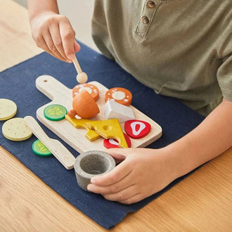 Play Kitchens & Food