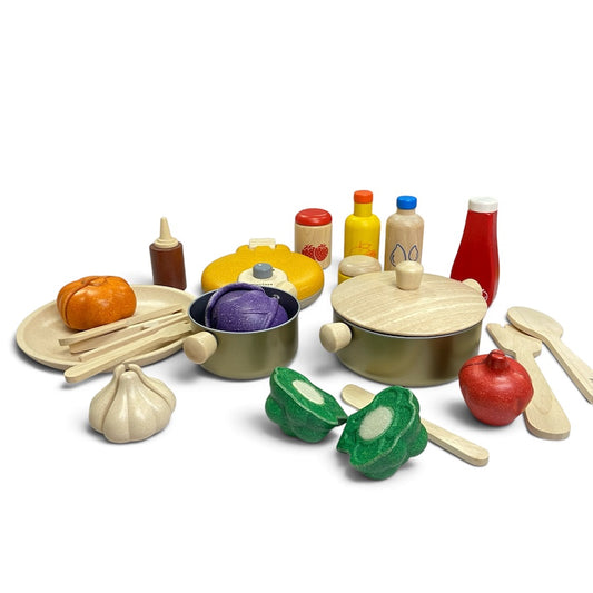 PlanToys Kitchen and Play Food Bundle