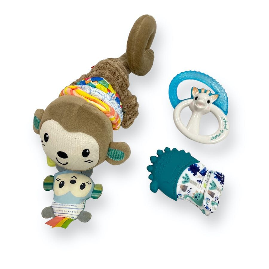 Mixed Brands - Baby Teething Bundle with Sophie Cooling Teether