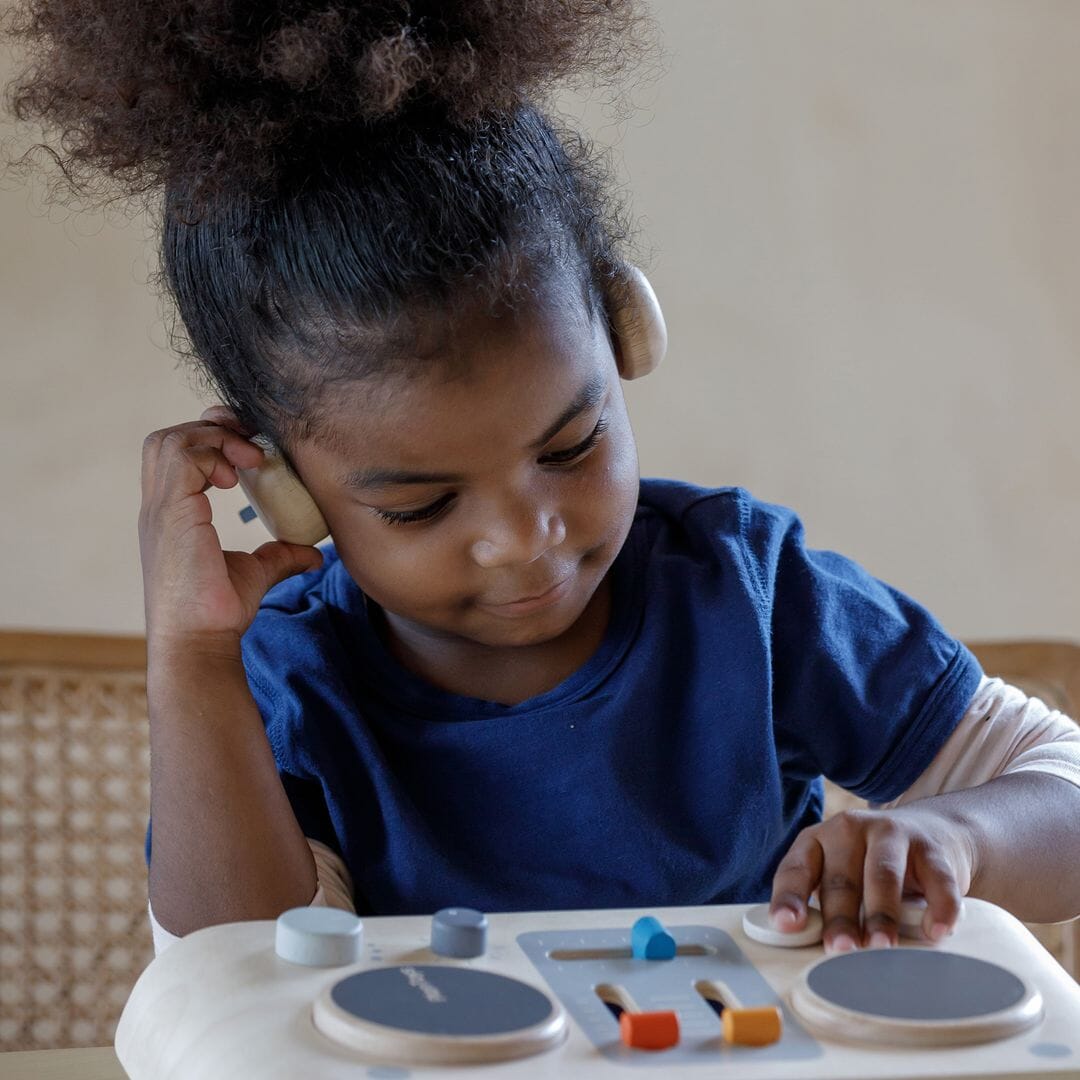 PlanToys USA - DJ Mixer Board