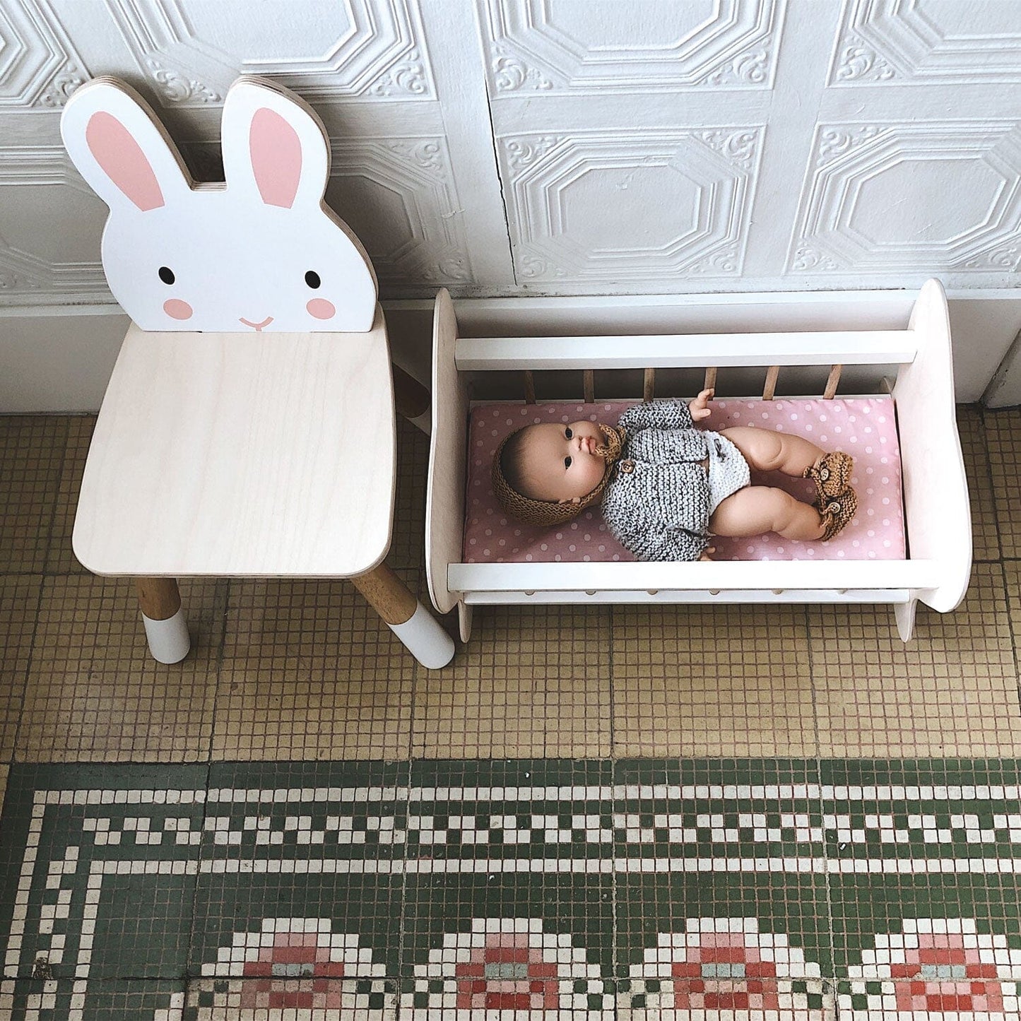 Tender Leaf - Forest Rabbit Chair