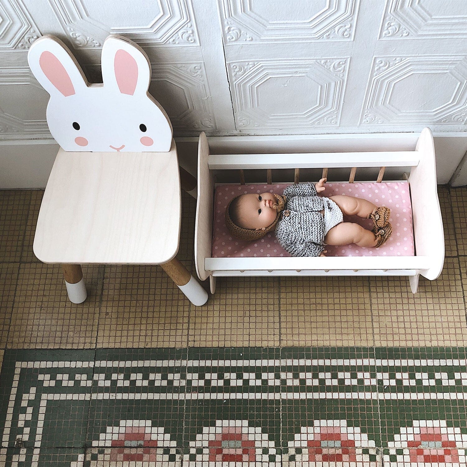 Tender Leaf - Forest Rabbit Chair