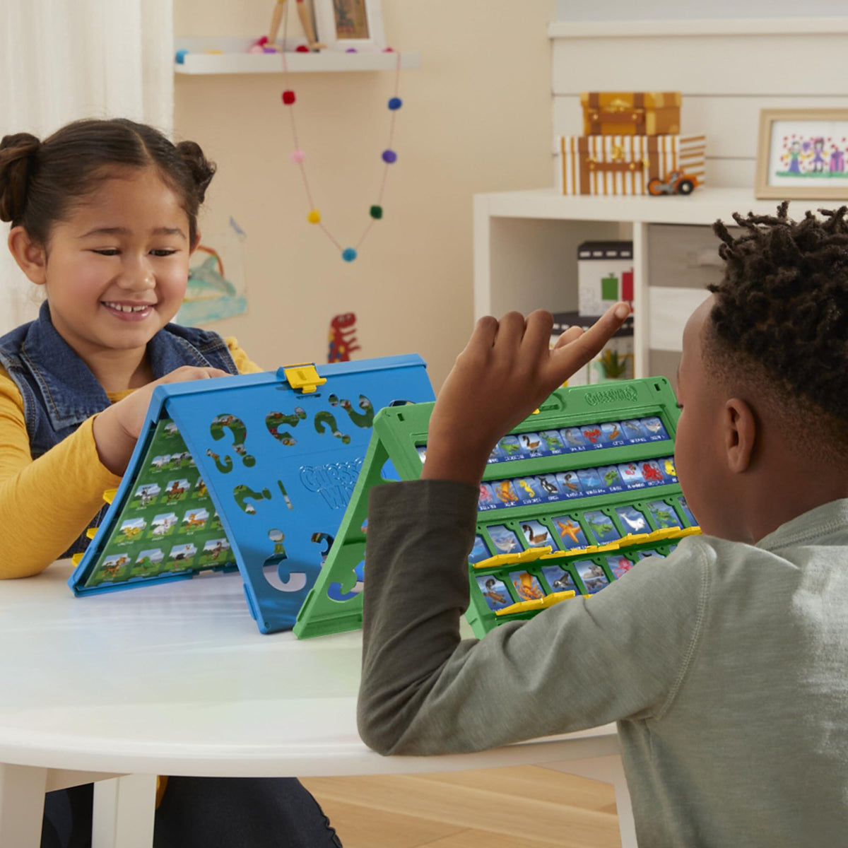 Hasbro Gaming Guess Who? Animal Friends Game F8282