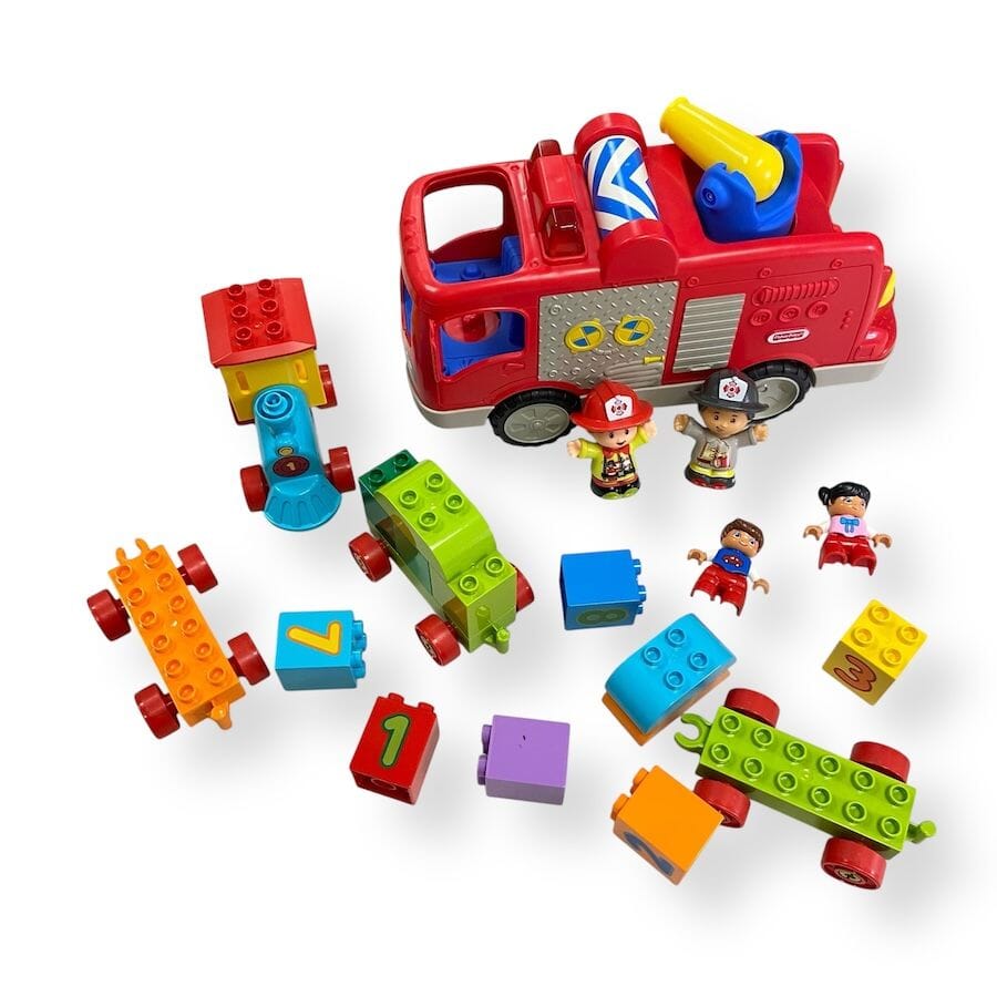 Mixed - Little People Bundle with Lego Duplo Blocks