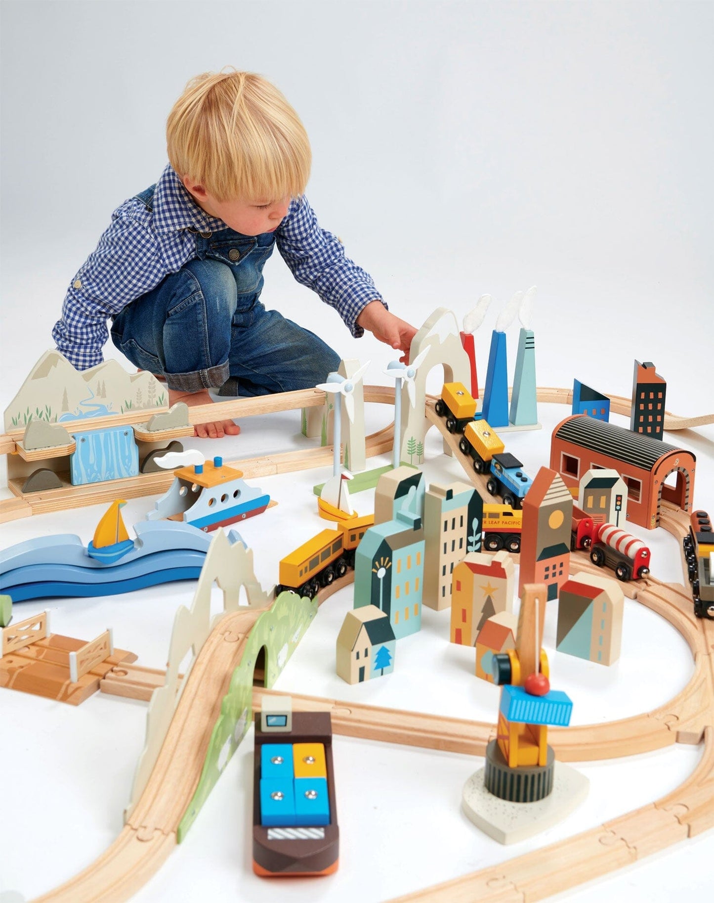 Tender Leaf - Mountain View Train Set