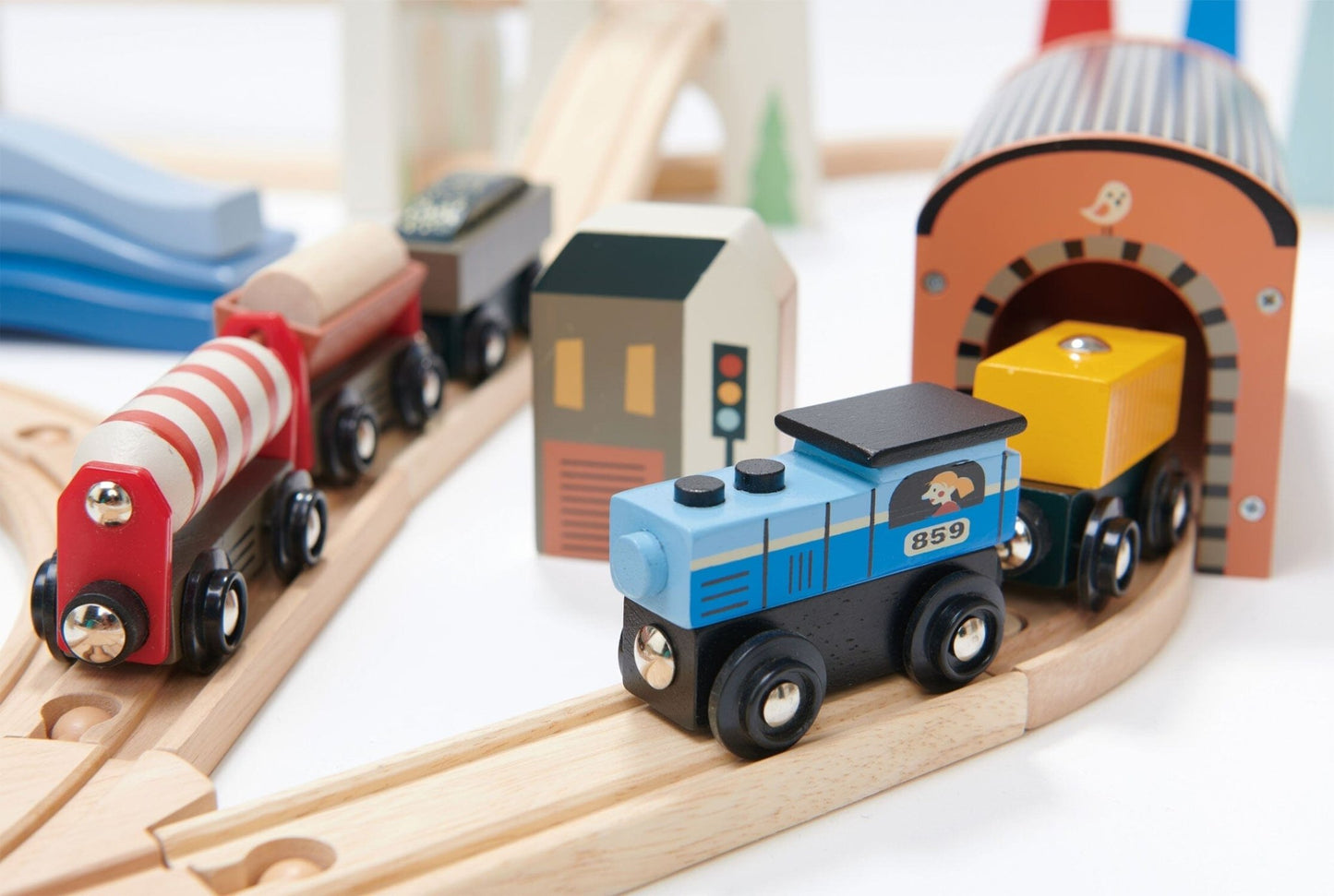 Tender Leaf - Mountain View Train Set