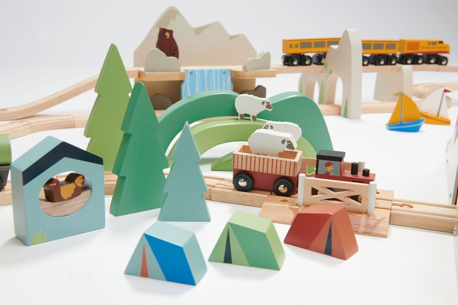 Tender Leaf - Mountain View Train Set