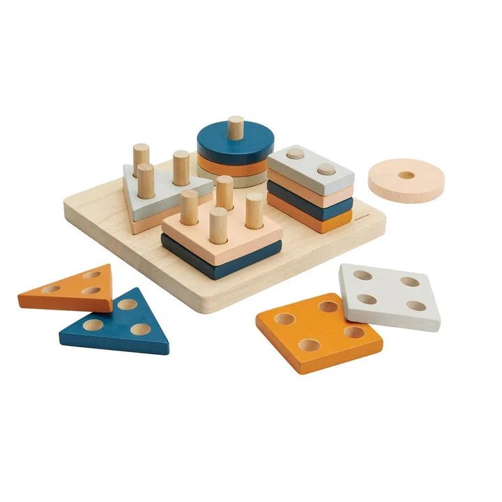 PlanToys - PlanToys Geometric Sorting Board - Orchard