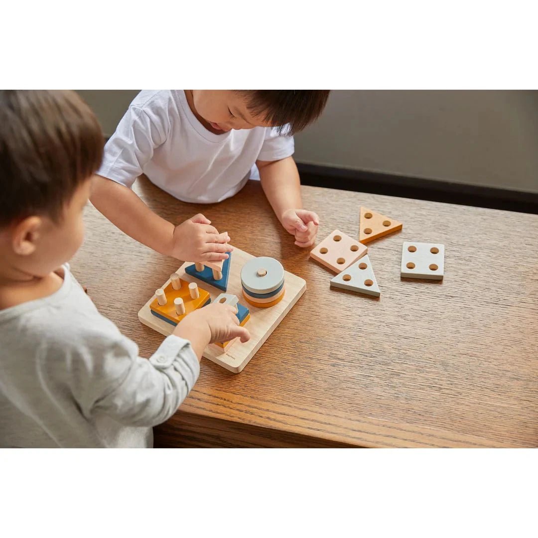 PlanToys - PlanToys Geometric Sorting Board - Orchard