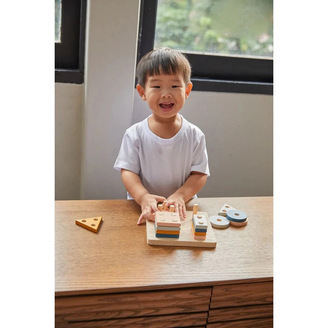 PlanToys - PlanToys Geometric Sorting Board - Orchard