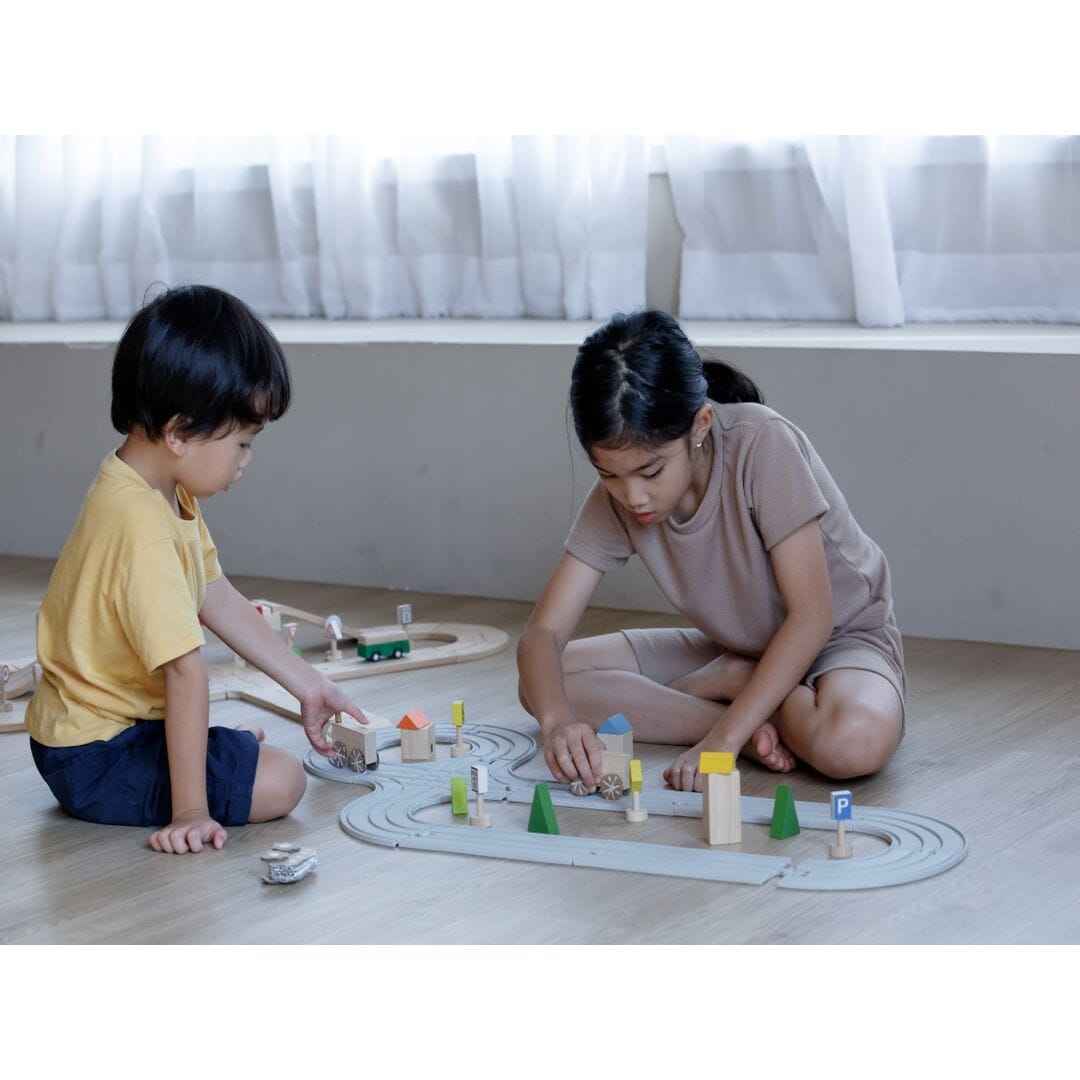 PlanToys USA - PlanToys Rubber Road & Rail Set - Medium