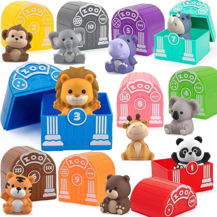 Safari Animals with Zoo Enclosures Toys 