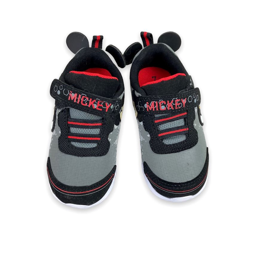 Disney Junior Sneakers Size 7 