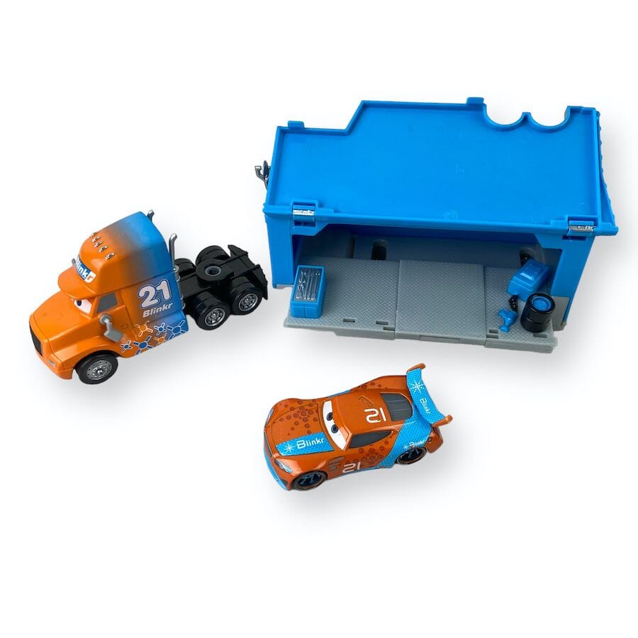 Disney - Disney Pixar Cars Bundle with Haulers