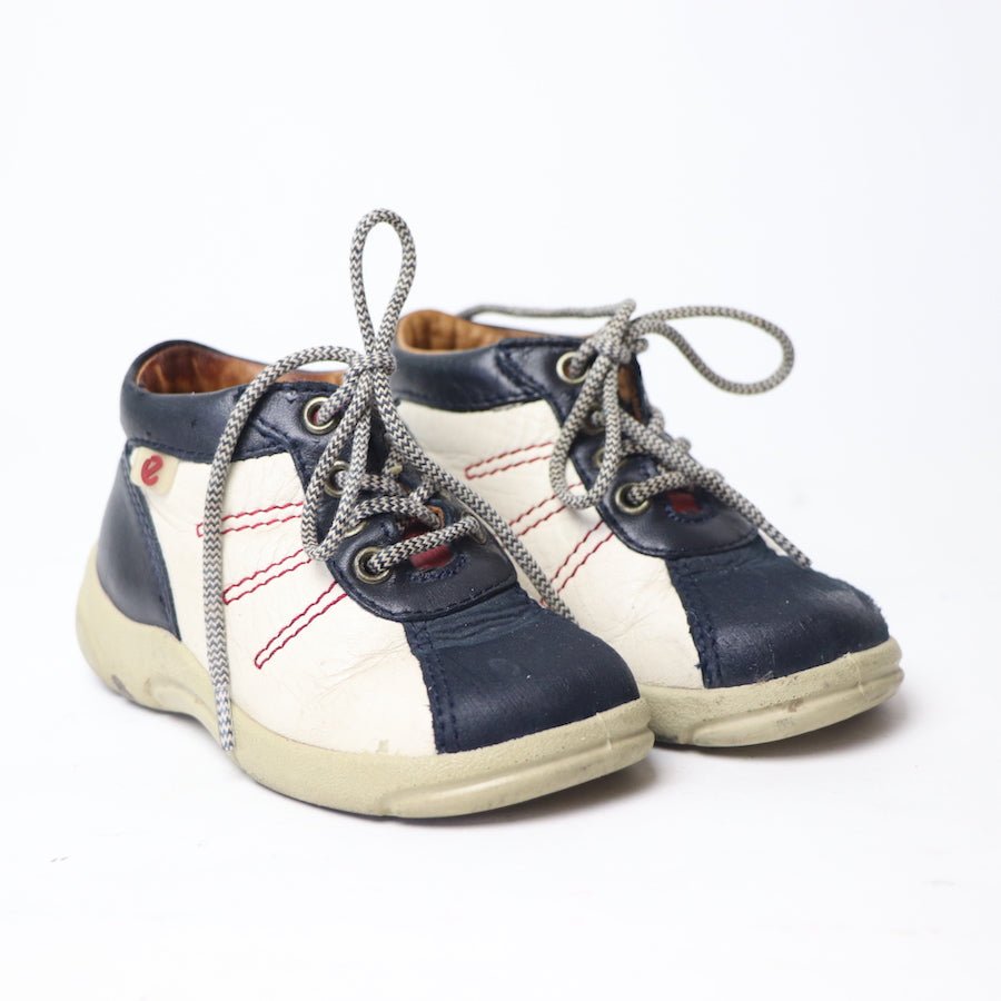 TOYCYCLE - ECCO Lace - Up Shoes Size 5