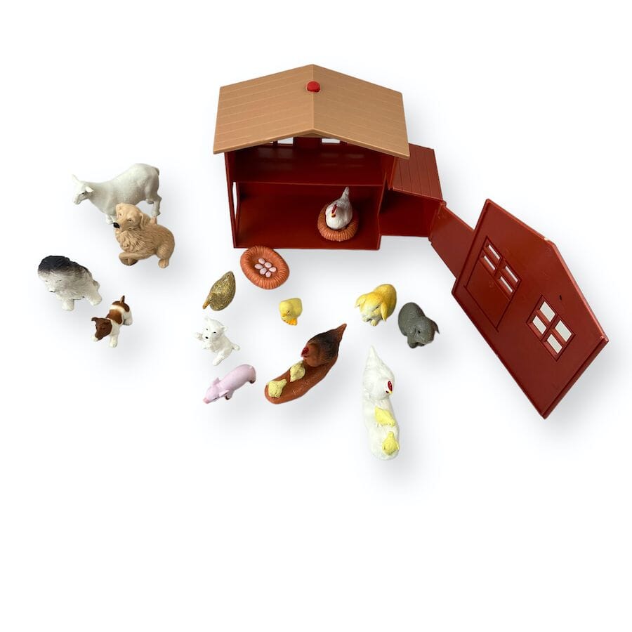 Mixed Brands - Farm Animal Play Set