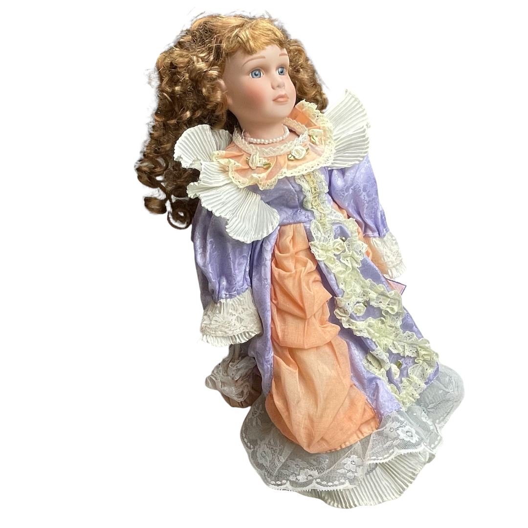 TOYCYCLE - Goldenvale Porcelain Doll - Riee