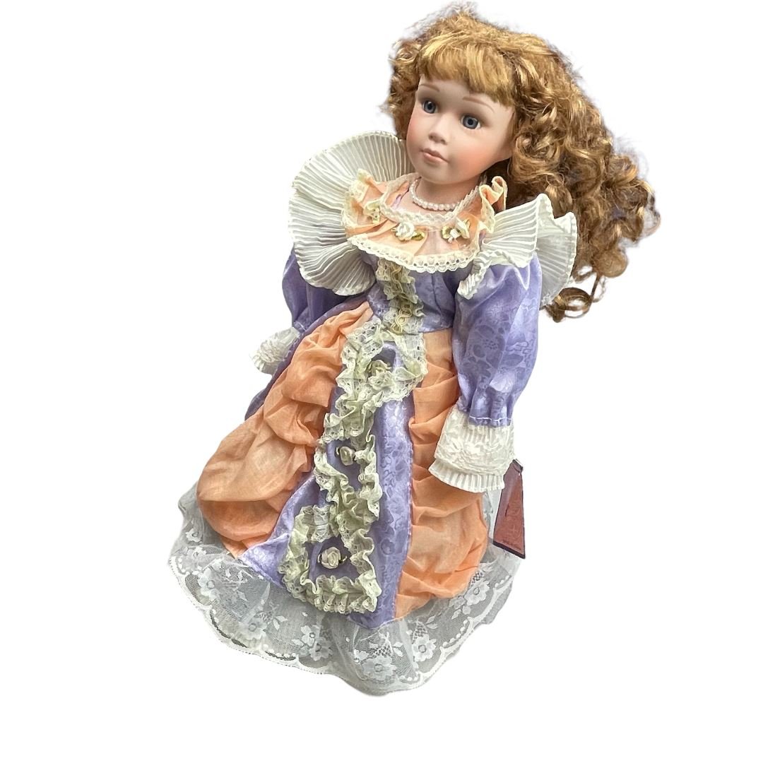 TOYCYCLE - Goldenvale Porcelain Doll - Riee