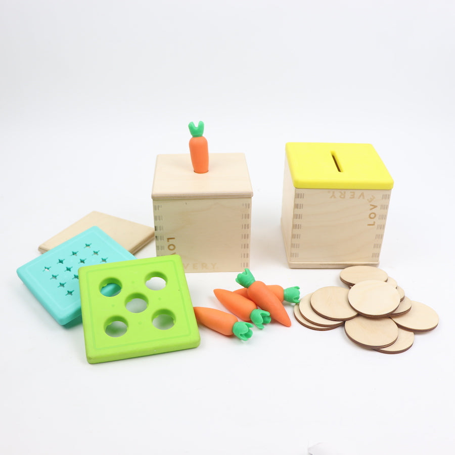 Lovevery Wooden Coin Bank and Carrot Counting Set 