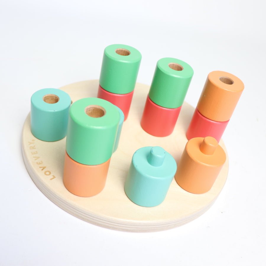 toycycle - Lovevery Wooden Peg Board