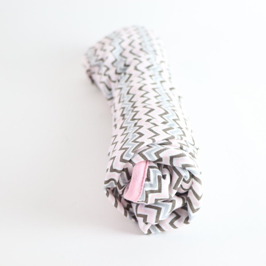 TOYCYCLE - Miracle Blanket Pink Chevron Print