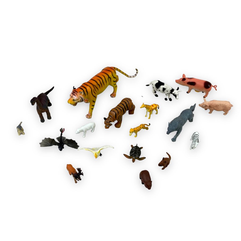 TOYCYCLE - Mixed Animal Figure Bundle