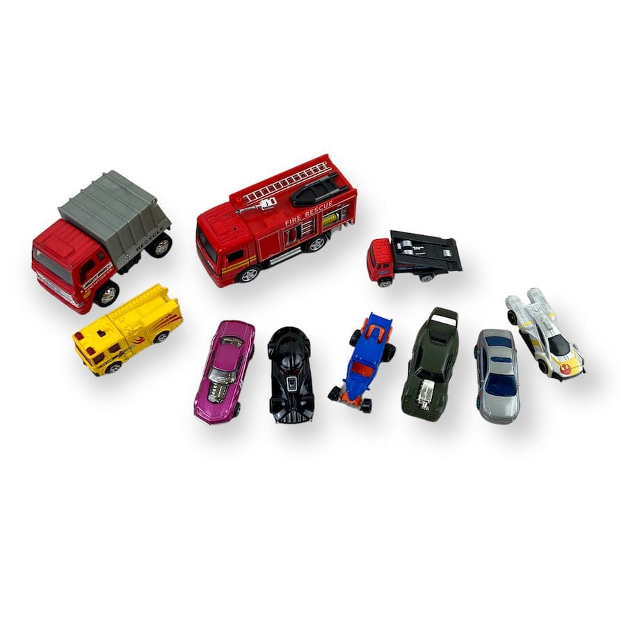TOYCYCLE - Mixed Bundle of Toy Cars & Trucks