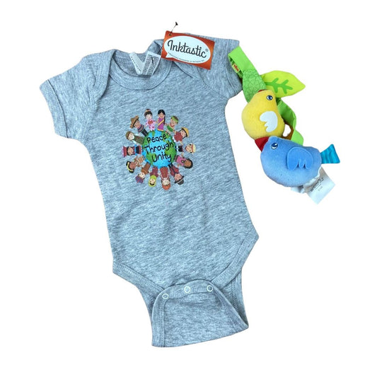 TOYCYCLE - Newborn Onesie and Toy Bundle