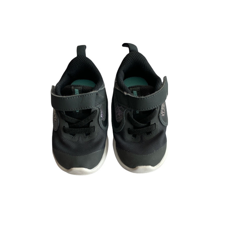 Nike Gray Downshifter Shoes Sz 4 