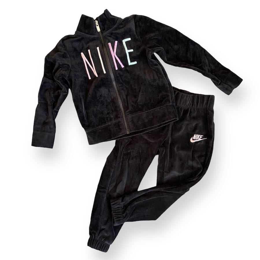 Nike - Nike Velour Sweatsuit 2 - 3Y