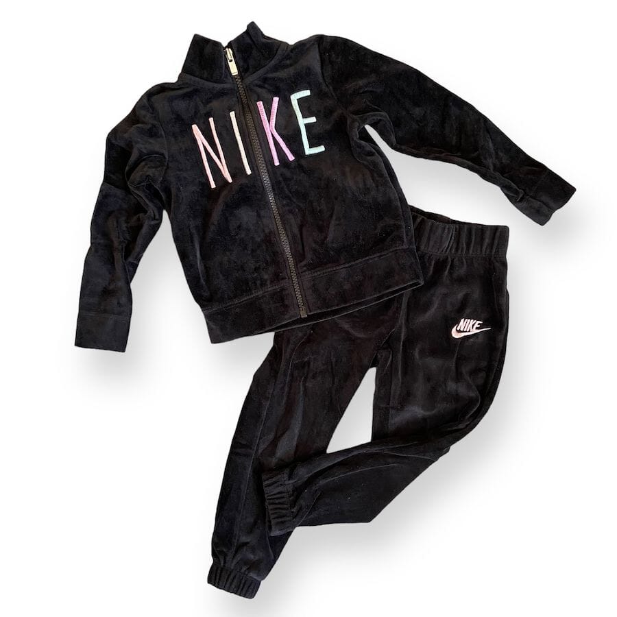 Nike Velour Sweatsuit 2-3Y Clothing 