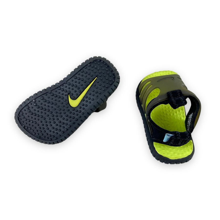 nike toddler water shoes