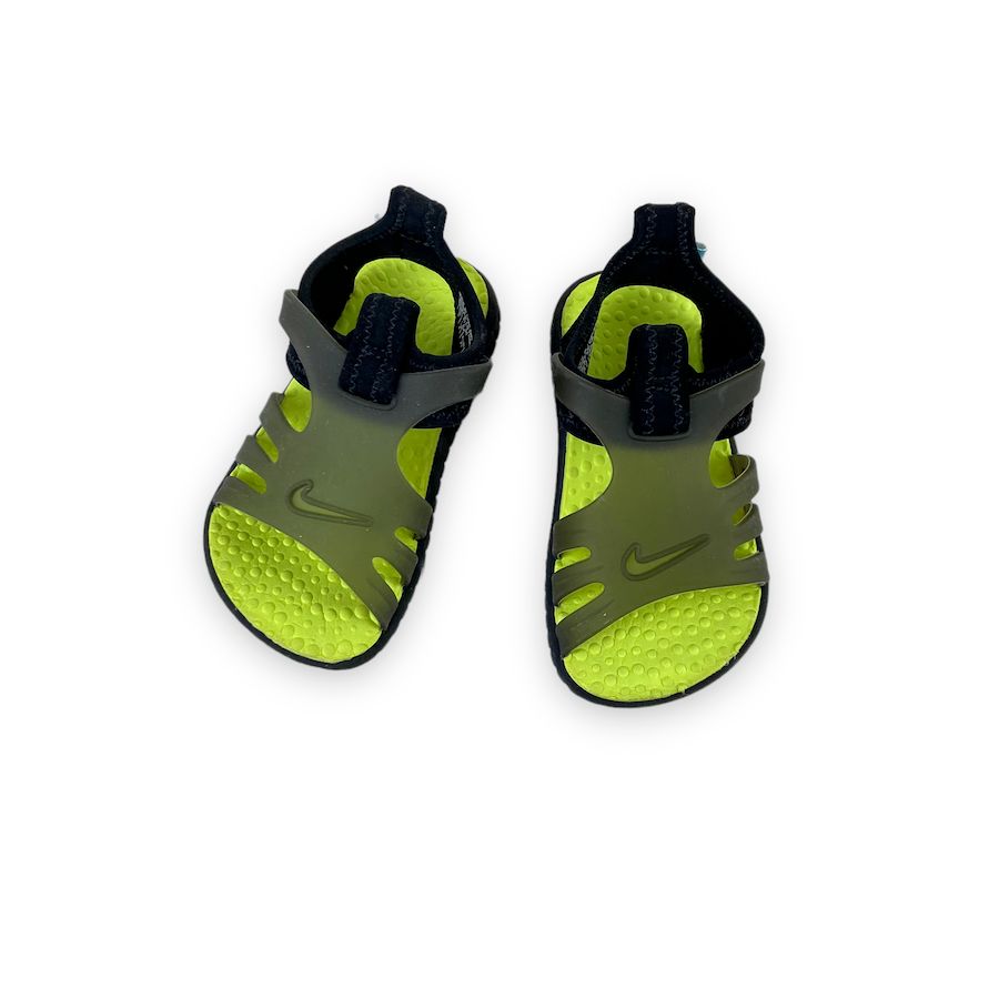 Nike Water Shoe Size 5 Shoes