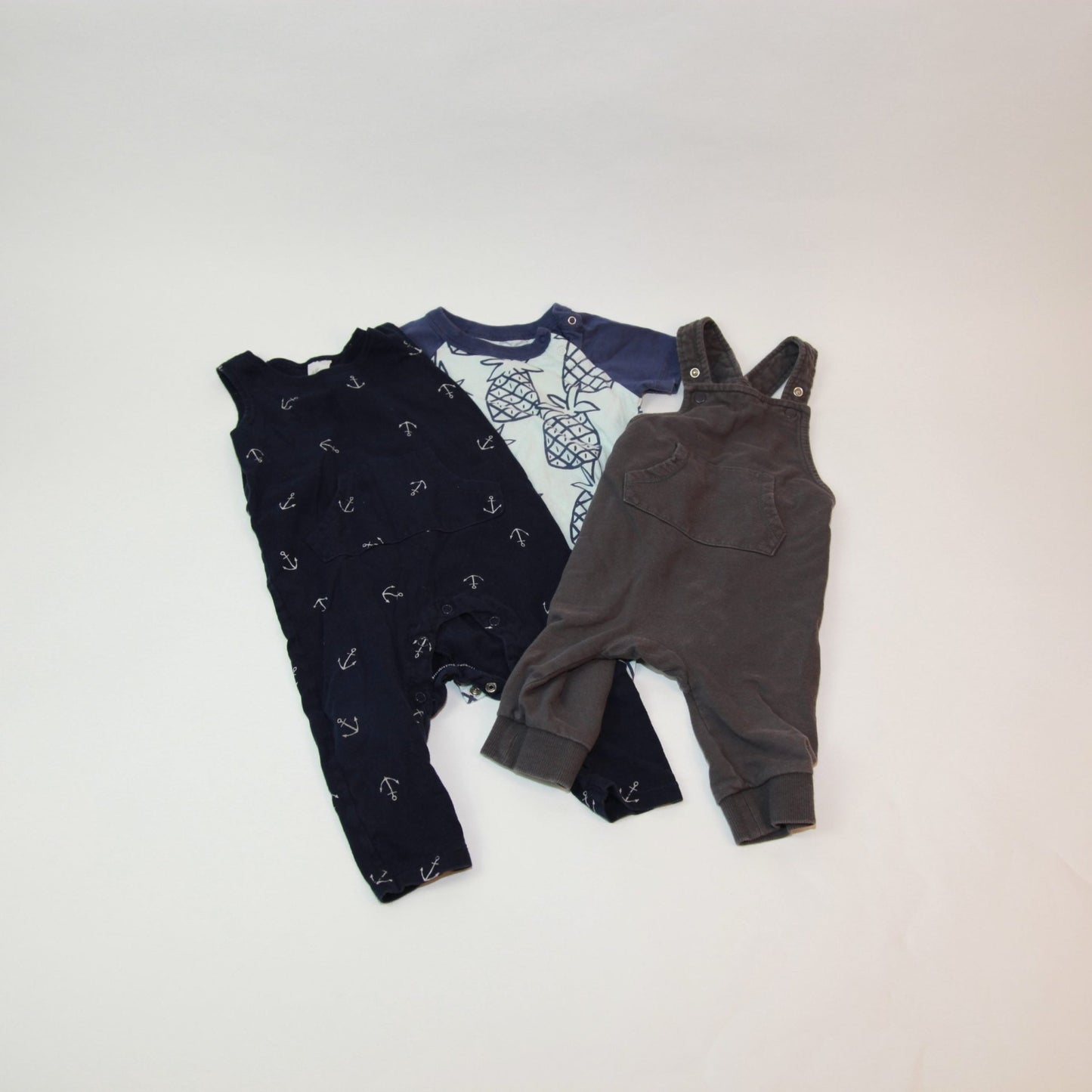 TOYCYCLE - Onesie Bundle 6 Months