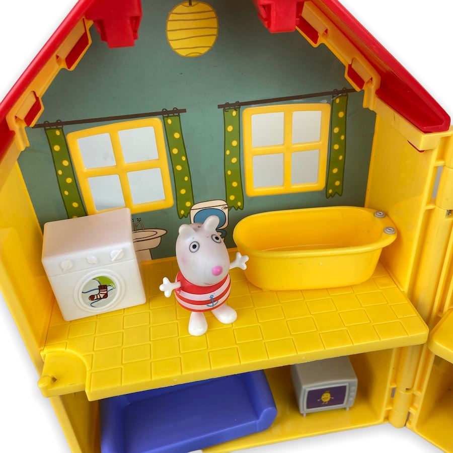 Peppa Pig's House Playset with 4 Figures Fold Out House with Carrying  Handle