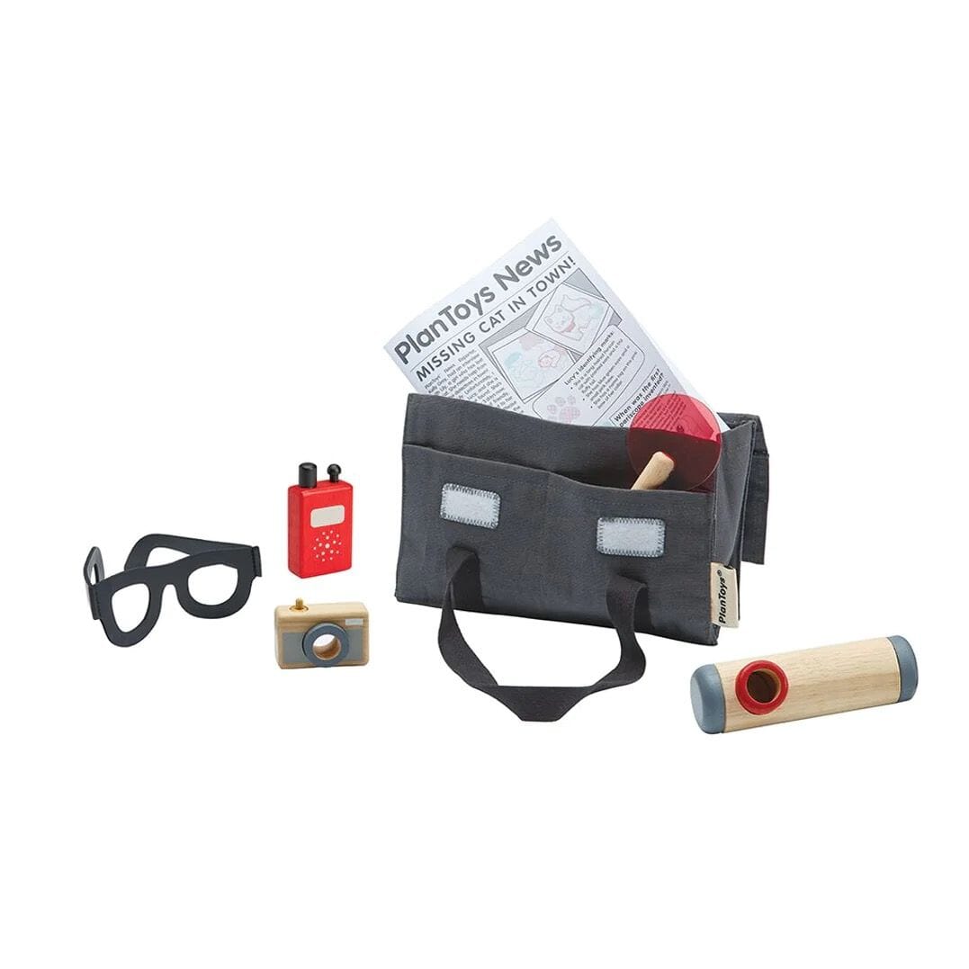 PlanToys Detective Set Toys product shot includes canvas bag, red lens, spy glass, wooden toy radio, wooden toy camera, etc.